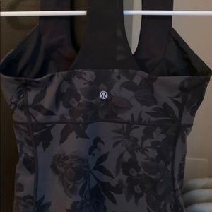Lululemon Scoop Neck Tank
